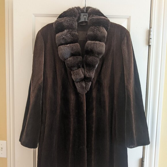 Beautiful brown sheared mink coat with chinchilla collar - Picture 1 of 7